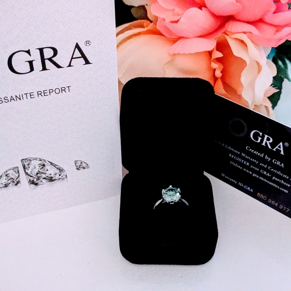 3CT Stunning Authentic Blue Green Moissanite Diamond Alternative Ring, Cathedral - Picture 8 of 13